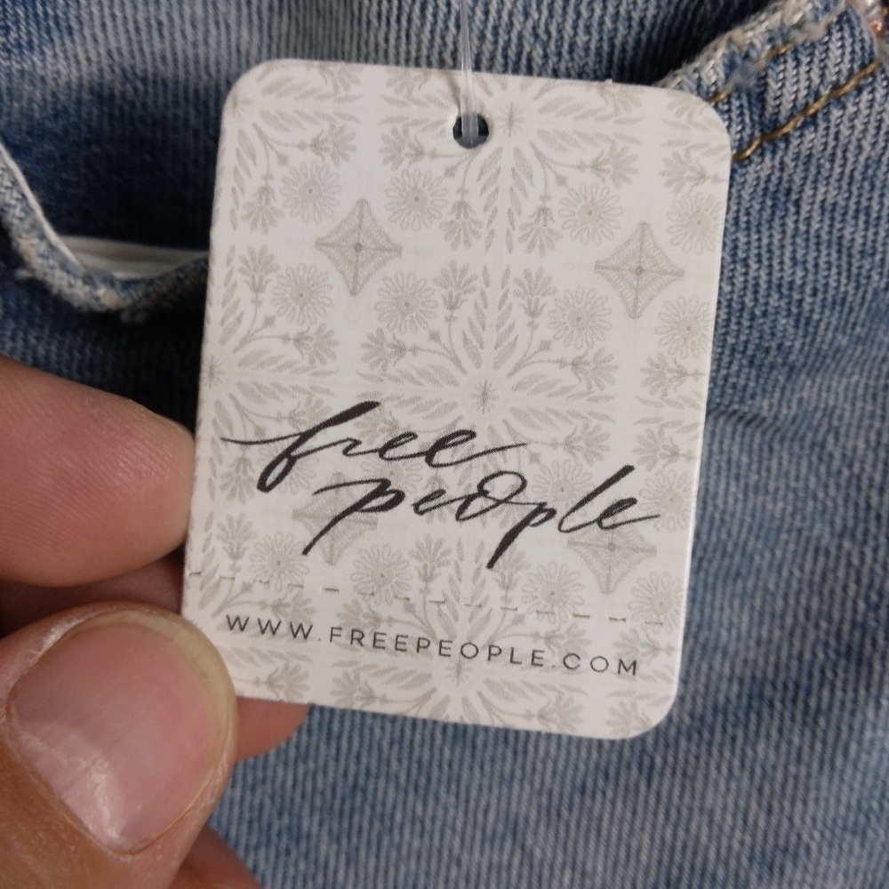 NWT Free People Maggie Mid Rise Straight Jeans Size 24 - Picture 10 of 13